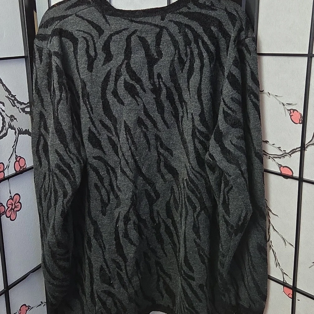 Deane & White Black And Grey Zebra Print Zip Up Cardigan Sweater